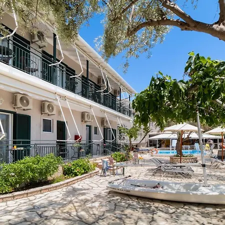 Apartment Club - 10 *