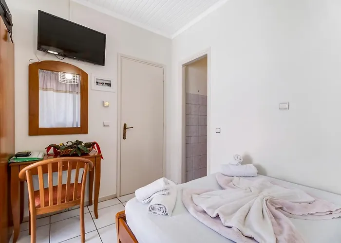 Apartment Club - 10 Nikiana