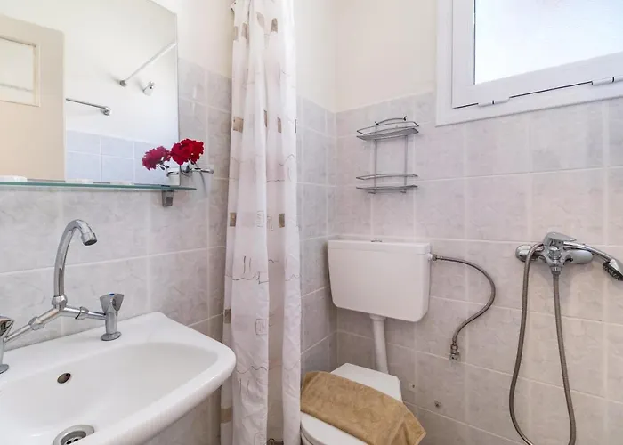 Apartment Club - 10 *