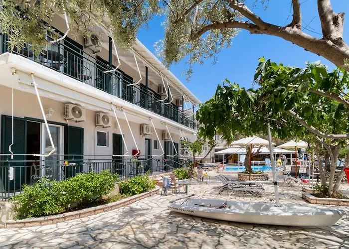 Apartment Club - 10 *